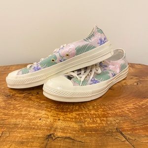 Converse Chuck Taylor- pink embroidered floral